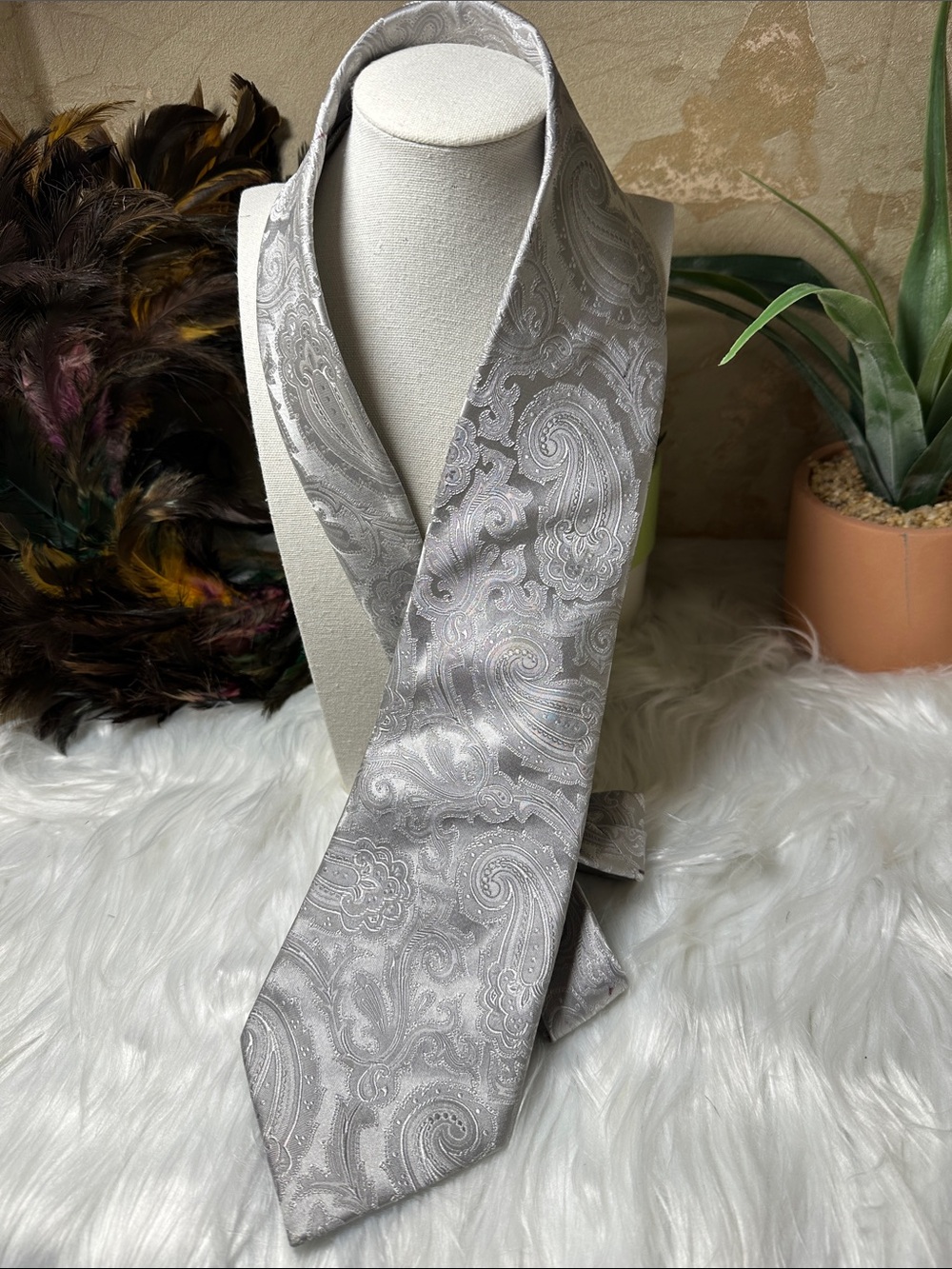 Rare Silver Paisley Men's Silk Tie with Gold Cresent